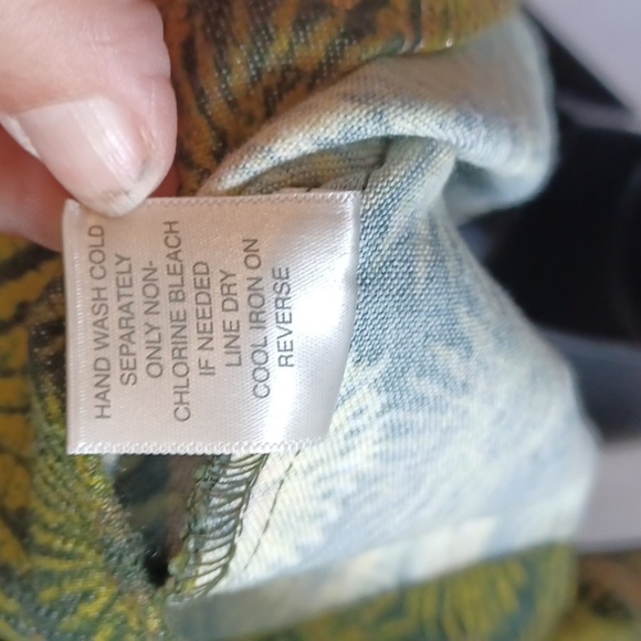 Christopher Banks XL Jacket Zip Front, snap sleeve, Green with gold accents - Picture 9 of 9